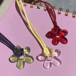 Collier Gina – Fleur en résine personnalisable